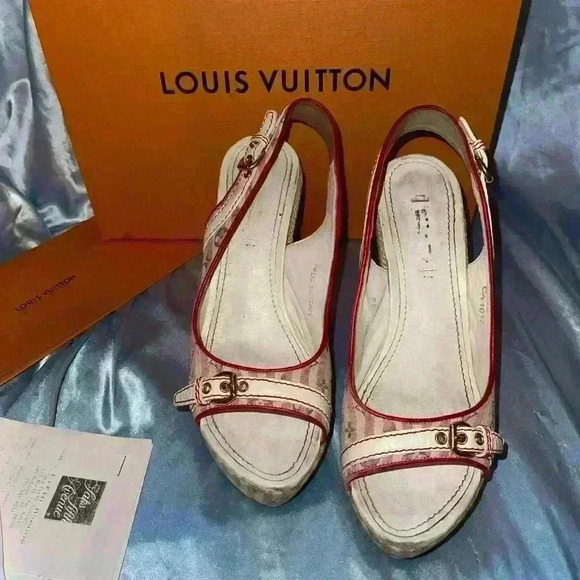 AUTHENTIC LOUIS VUITTON HEELS - Picture 7 of 14